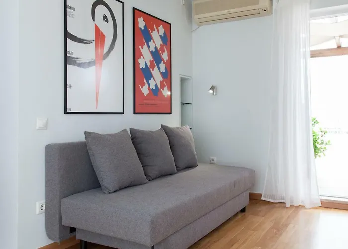 Homz Ah02 Kolonaki Penthouse Studio